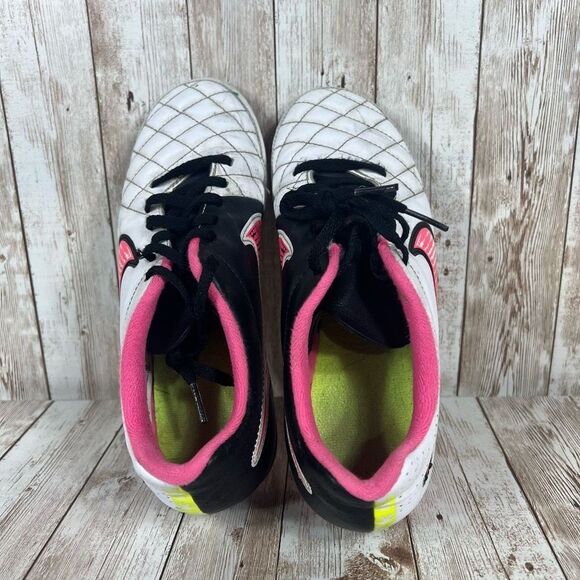 Nike‎ women’s soccer shoes women’s 6.5 - Picture 5 of 6